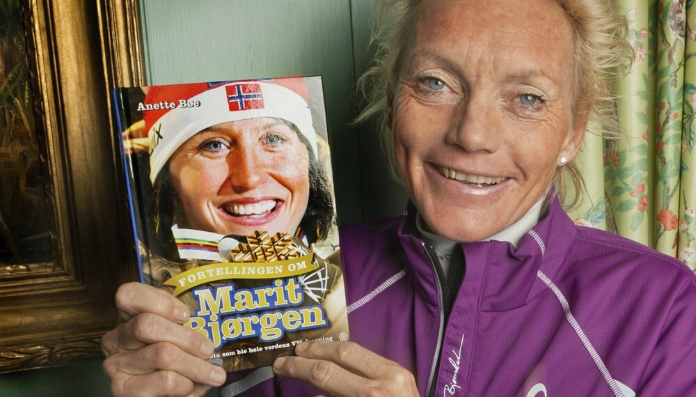 BOKAKTUELL: Anette er ute med sin første bok «Fortellingen
om Marit Bjørgen» på Kagge forlag.