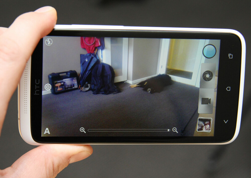 KAMERA: HTC har lagt mye arbeid i å gjøre One X til en god kameratelefon.