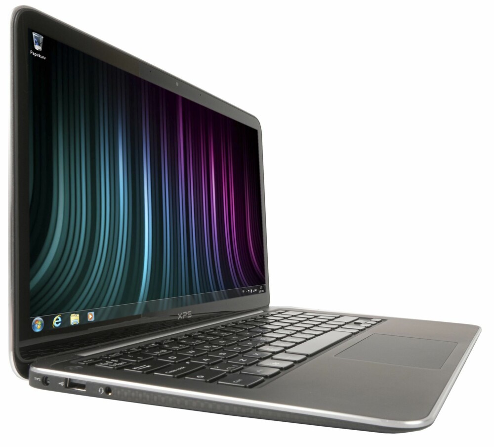 KARBONFIBER: Dells XPS 13 kommer med en kombinasjon av aluminium karbonfiber, og Dell har fått til en kvalitetsfølelse helt i toppklassen. KARBONFIBER: Dells XPS 13 kommer med en kombinasjon av aluminium karbonfiber, og Dell har fått til en kvalitetsfølelse helt i toppklassen.