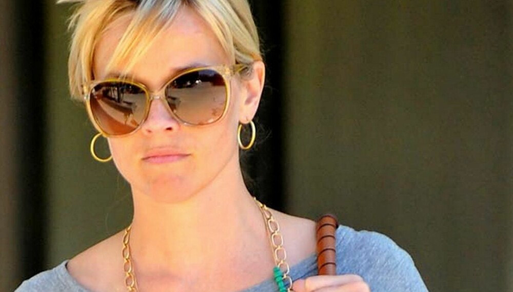 BRYDD: Reese Witherspoon liker dårlig at familiehemmelighetene har blitt avslørt for offentligheten.