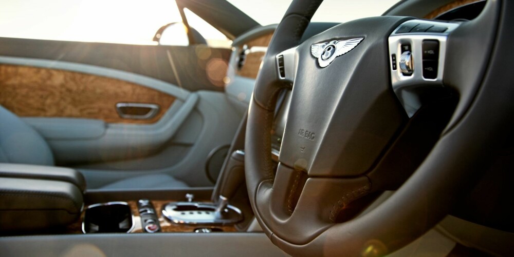 FØRERMILJØ: Bentley Continental GTC