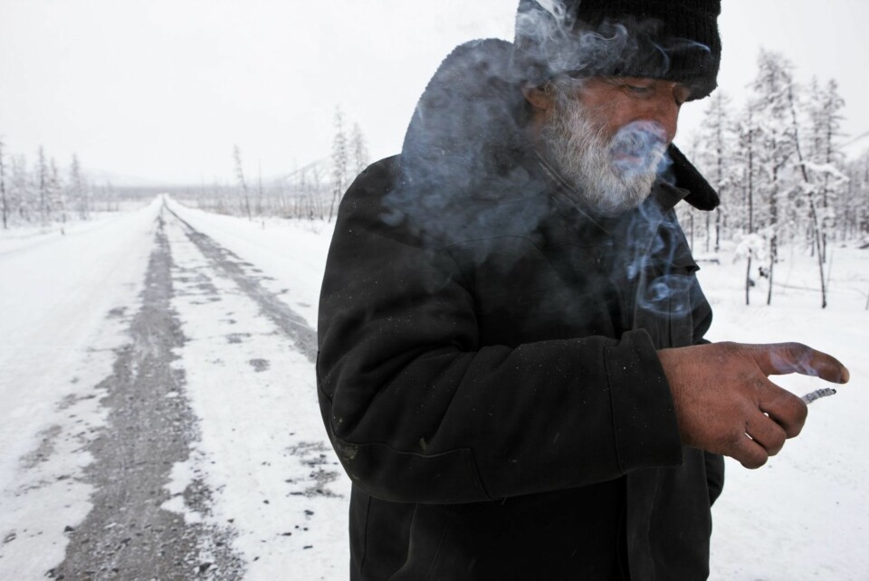 Vadar har vandret gjennom hele det russiske riket, og da vi møtte ham, var han på vei tilbake. Han haiket med oss et lite stykke, fikk litt mat, en flaske vodka og noen rubler, så la han i vei ut i ødemarken igjen i 35 minusgrader.