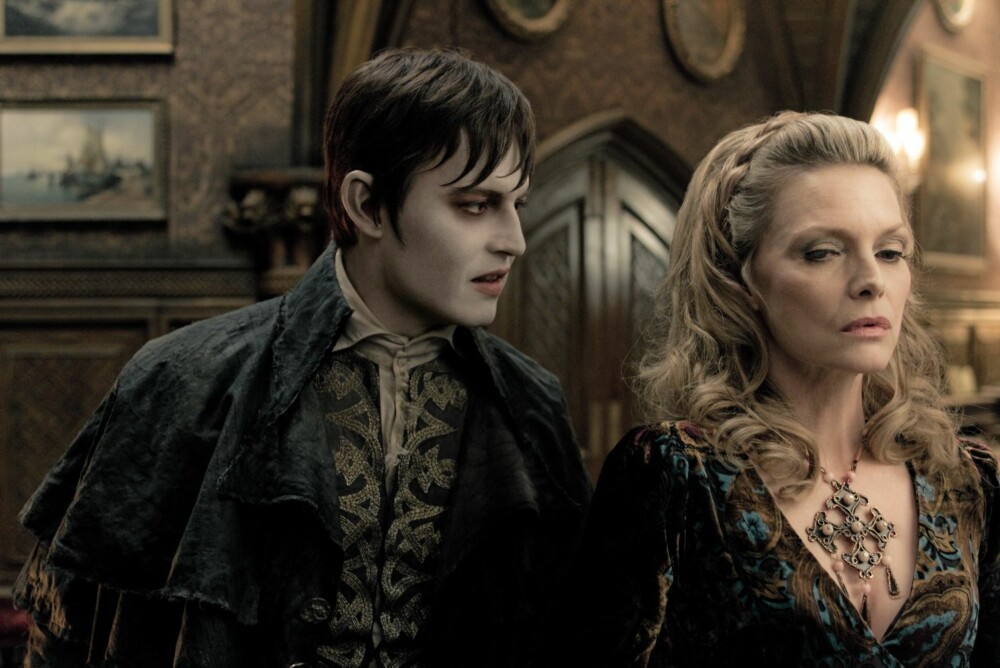 Michelle Pfeiffer og Johnny Depp i vampyrfilmen «Dark Shadows»