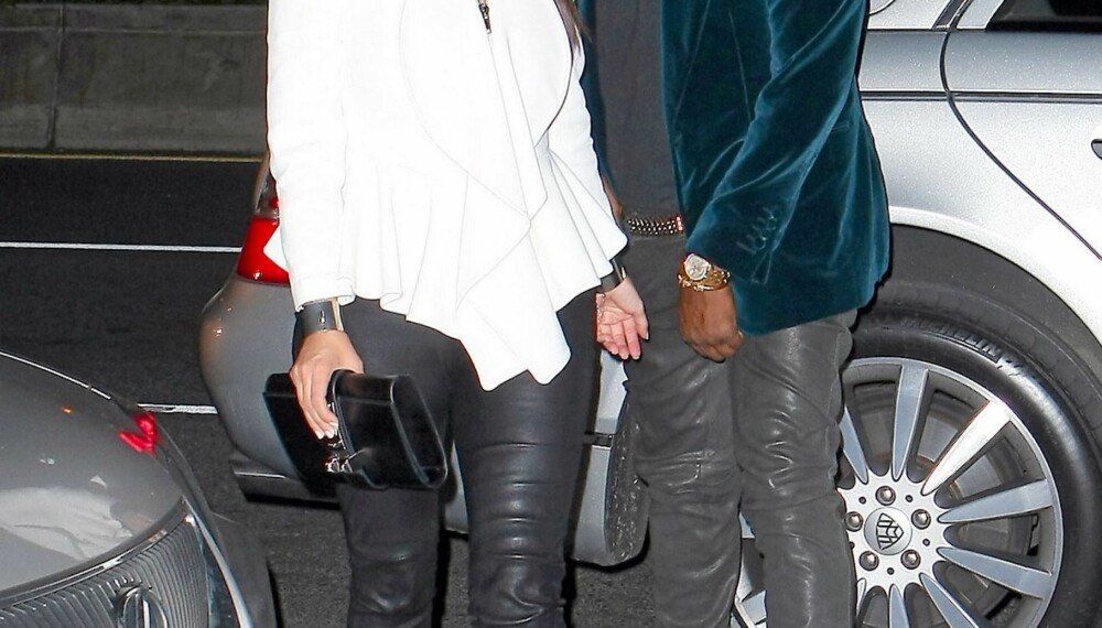 TREKKPLASTER: Kim Kardashian har røpet at hip hop-stjernen Kanye West vil dukke opp i neste sesong av "Keeping Up With The Kardashians". Forhåpentlig greier han å beholde buksene på...