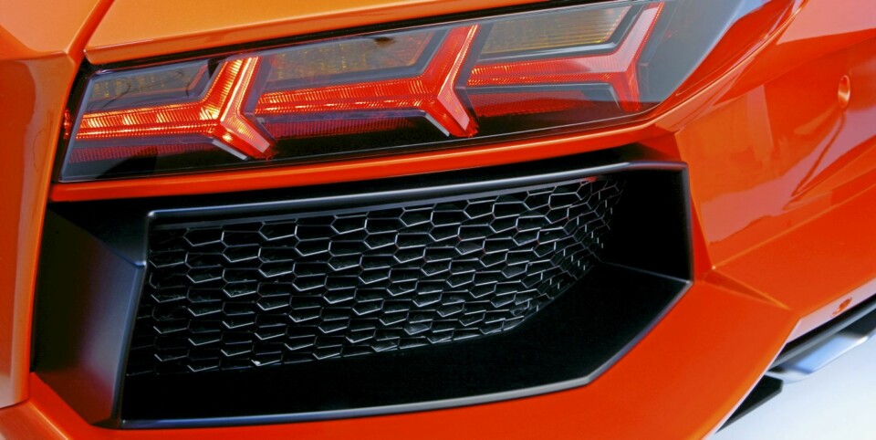 MØNSTERE: Over alt på bilen er det intrikate former.