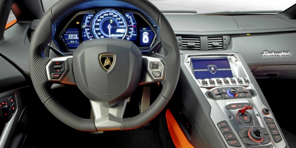 AUDI-DELER: Ettersom Lamborghini eies av Audi er det naturlig at noe av elektronikken kommer fra tyskerne.