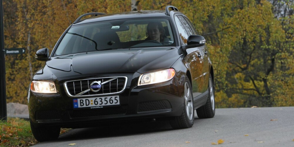 GJENNOMSNITTSBIL: En Volvo V70 DRIVe kan du få til cirka 365 000 kroner - snittprisen for nye norske biler i 2011. FOTO: Egil Nordlien, HM Foto