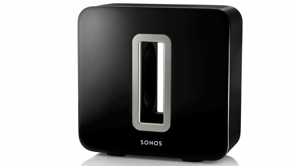 LØFT: Sonos SUB gir er realt lydløft til Sonos Play:3 høyttalere montert som et stereopar.