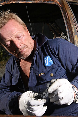 Thor Borge er en veteran innen teknisk utredning i If og finner avslørende spor i selv de mest utbrente og ødelagte bildeler. If har eget sikkerhetssenter i Hobøl, der man i årenes løp har tent på 120¿130 biler for å skaffe seg detaljkunnskap om biler som brenner. Det lønner seg.