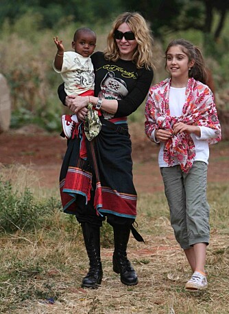 Madonna i Malawi med barna Lourdes og David