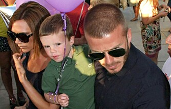 Victoria og David Beckham med sønnen Cruz