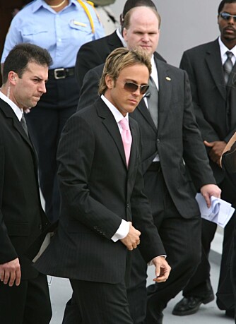 Larry Birkhead Larry Birkhead