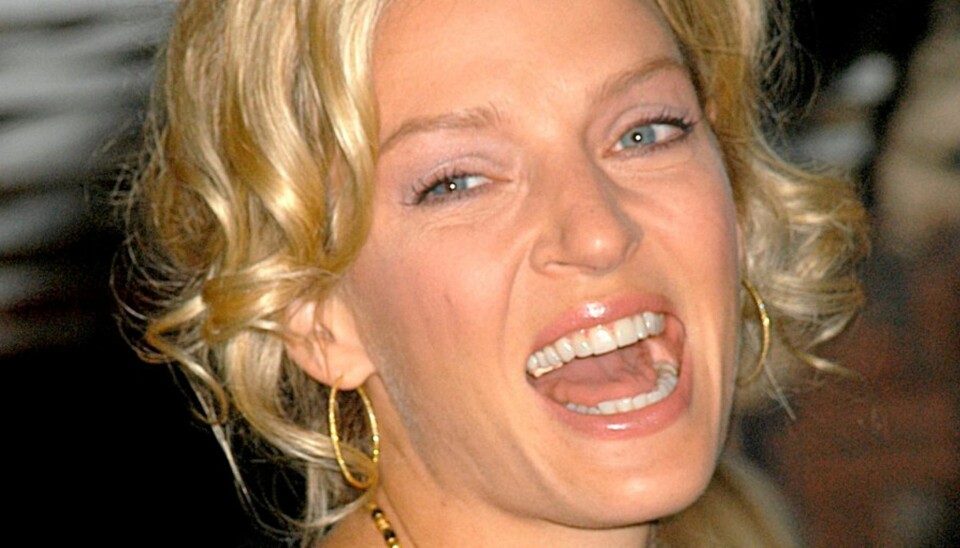 GLISER GODT: Uma Thurman fikk en gigantisk forlovelsesring av sin steinrike forlovede.