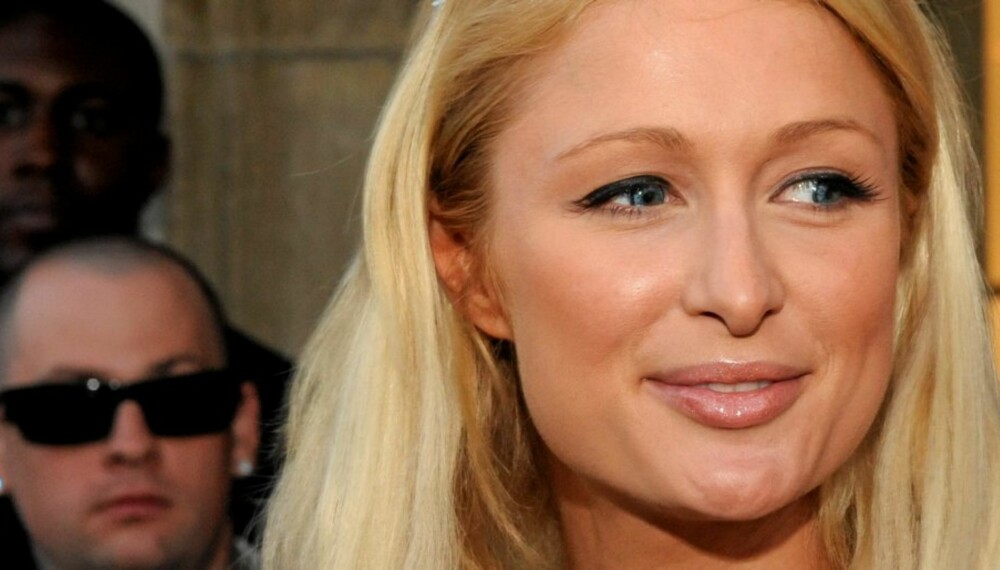 DUETT: Paris Hilton får hjelp av rockerkjæresten Benji Madden til sin nye låt