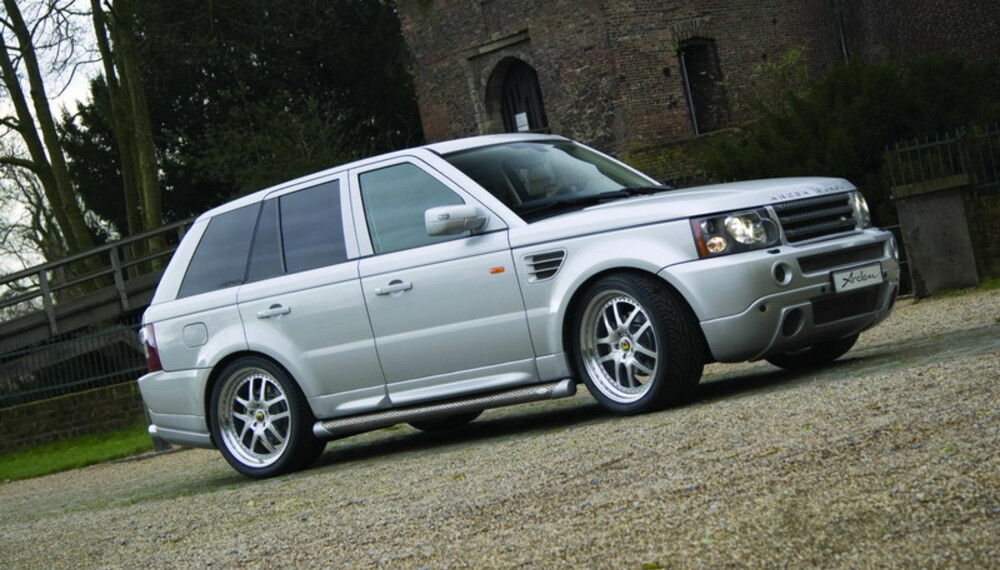 Range Rover Sport blir litt mer sporty med mer kraft, et senkesett, større hjul og ny styling.