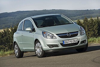 Bilens utseende skiller seg ikke fra en ordinær Opel Corsa. Det er på innsiden hemmeligheten ligger.