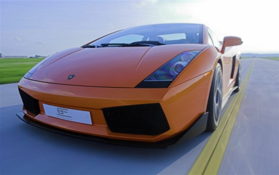 Motoren er trimmet en smule, og frontsplitteren - som er inspirert av Murciélago LP640 - skal gi bilen enda bedre kjøreegenskaper i høye hastigheter.