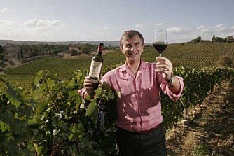 Francesco Ricasoli produserer vin i hjertet av Toscana. Men bakom lurer villsvina. Foto: Peter Nagy