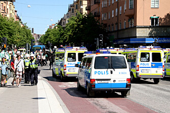 Hær: I helgene og ved spesielle hendelser setter Stockholm-politiet inn store styrker. Bråk og vold på gata skal bekjempes.