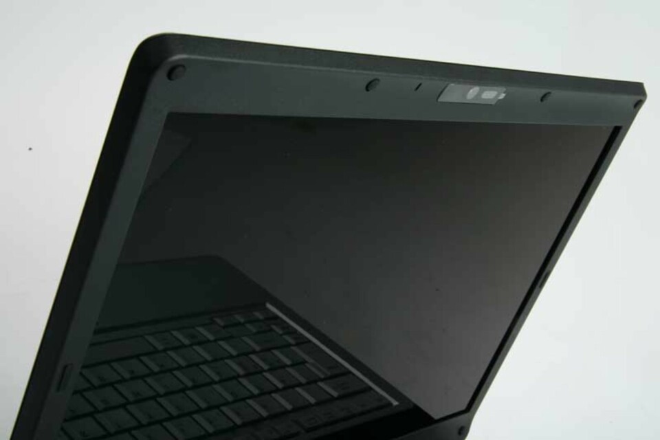 WEBKAMERA: Som seg hør og bør på en forbruker-PC nå til dags, har også Toshiba integrert webkamera.