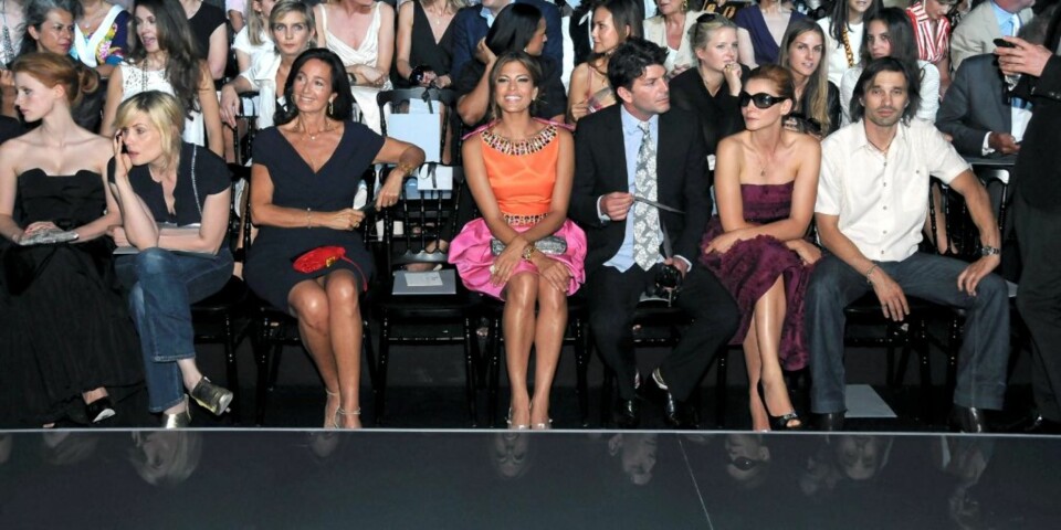 PÅ FØRSTE RAD: Emmanuelle Seigner, Eva Mendes, Clotilde Courau et Olivier Martinez