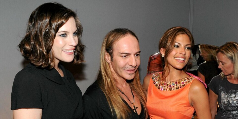 GODE VENNER: Liv Tyler, John Galliano og Eva Mendes