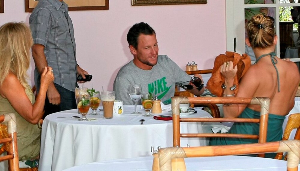 AVSLAPPET MØTE: Lance Armstrong fikk tirsdag møte Kate Hudsons mor Goldie Hawn og broren Oliver