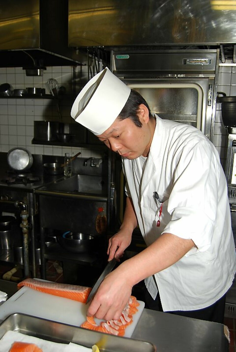 SUSHIKOKKEN berømmer Aurora-laksen.