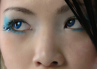 Elektrisk blåfarge på øynene: 80-tallslooken er tilbake. (Foto: iStockphoto)