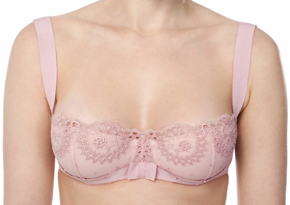 Bh som passer perfekt under kjoler med bred utringning. La Perla/Det søte liv, kr 1929.