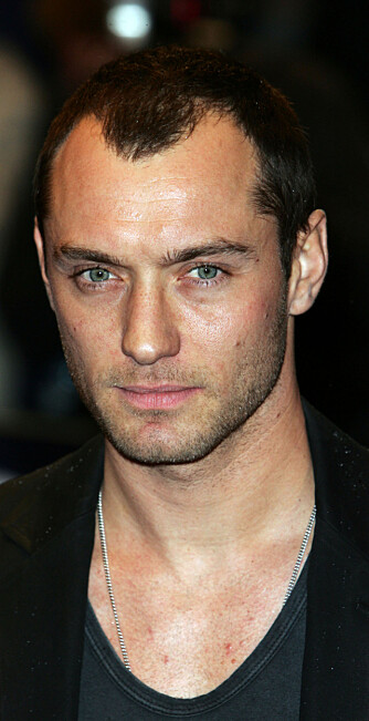 Jude Law er aktiv med filminnspilling, Shakespeare på teaterscenen og reklamekampanje for Christian Dior. (Foto: WireImage) Jude Law er aktiv med filminnspilling, Shakespeare på teaterscenen og reklamekampanje for Christian Dior. (Foto: WireImage)