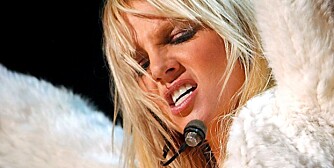 TVUNGET TIL Å SYNGE: Britney har visstnok blitt tvunget til å spille inn et nytt album