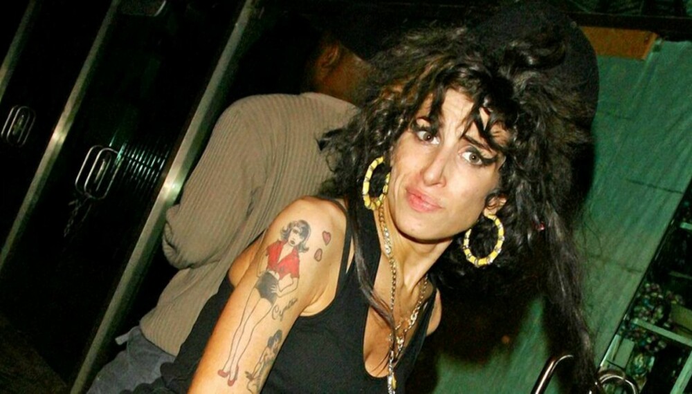 DOPET?: Amy Winehouses far er ovebevist om at noen putte Ecstasy i datterens drink, og at det var dette som forårsaket anfallet hennes mandag kveld.