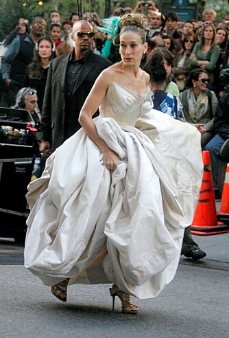 DRØMMEKJOLEN: Tone har allerede begynt å tenke på brudekjoler. På sin egen blogg har hun et bilde av Carrie Bradshaws brudekjole, etter å ha sett «Sex and the City»-filmen.