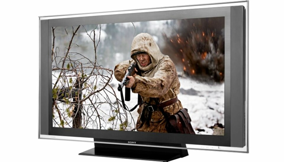 Sony KDL-52X3500 har fått en lekker utførelse med bruk av matt sort og noen sølvdetaljer.