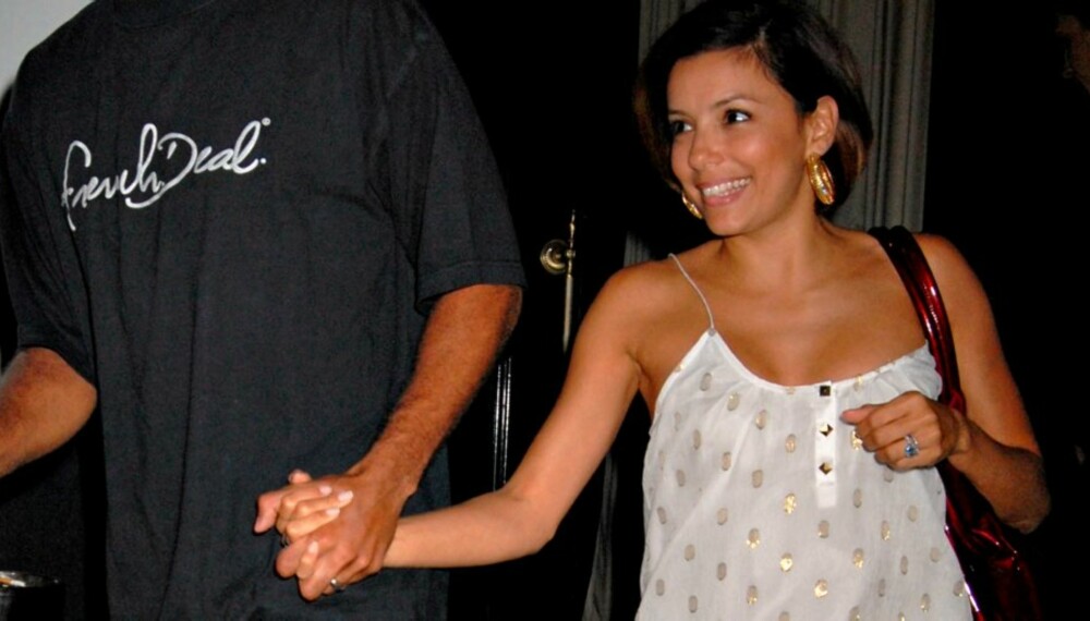 STRÅLER: Eva Longoria Parker er unektelig godt ut med et par sunne kilo. STRÅLER: Eva Longoria Parker er unektelig godt ut med et par sunne kilo.