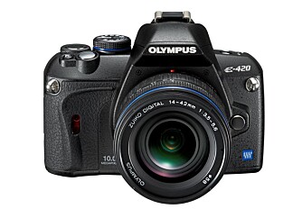 Olympus E-420 Olympus E-420 titulerer seg som verdens minste speilreflekskamera.