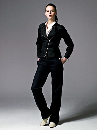 Kate Moss falt for denne svarte biker-inspirerte jakken signert FIN. Fra 2008 kolleksjonen.