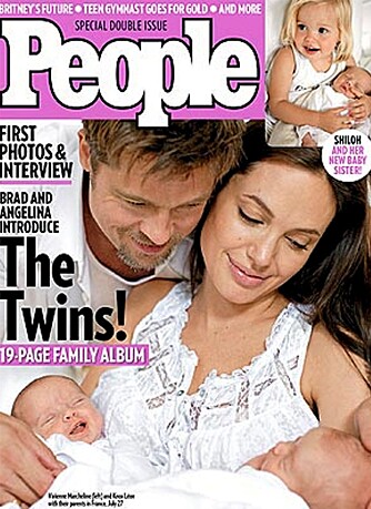 FAMILIELYKKE: Et idyllisk bilde av mor og far og de nyfødte tvillingene på forsiden av amerikanske People