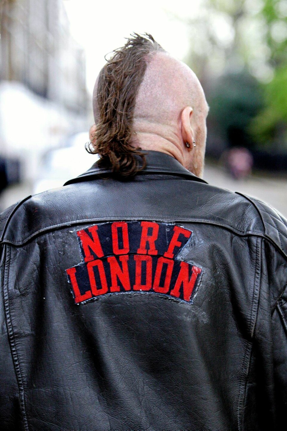 LOKAL HELT: Punken er ikke død. 'Th'-lyden har dog sett bedre dager i Angel-området.