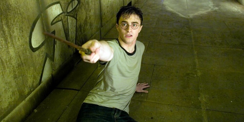 UNGT TALENT: Daniel fikk rollen som Harry Potter da han var 11 år gammel, og viste raskt at han hadde et stort skuespillertalent. Her fra "Harry Potter og Føniksordenen".