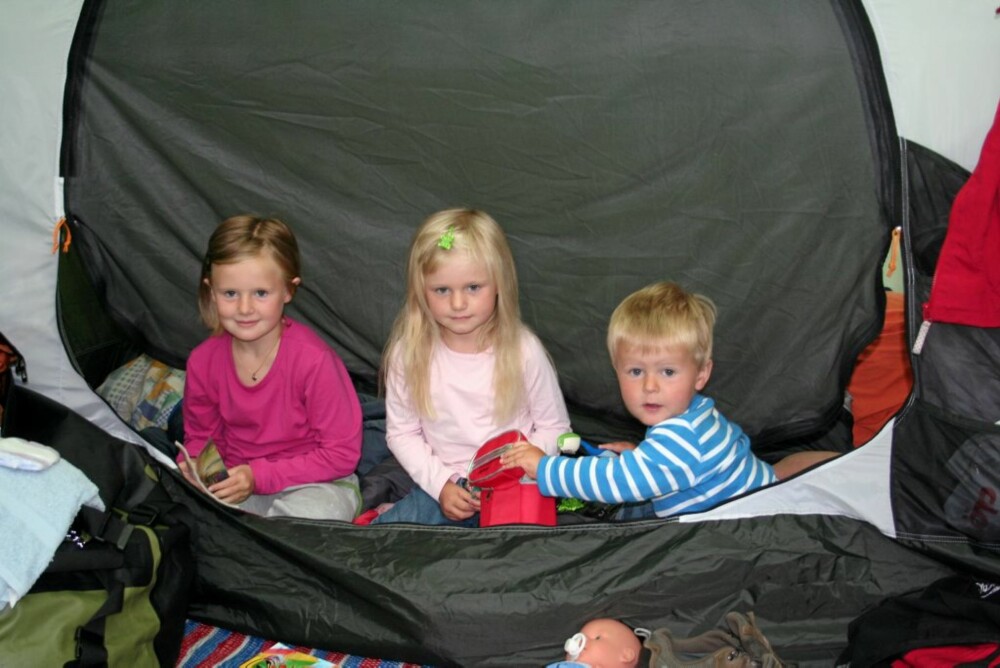 For familier på tur er det ekstra innerteltet utmerket da barna får sitt eget telt/oppholdsrom.