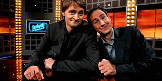 TOK FREDAGSKVELDEN: "Senkveld" med Thomas Numme og Harald Rønneberg var en av programmene på TV 2 som var med på å ta fredagskvelden fra NRK1.
