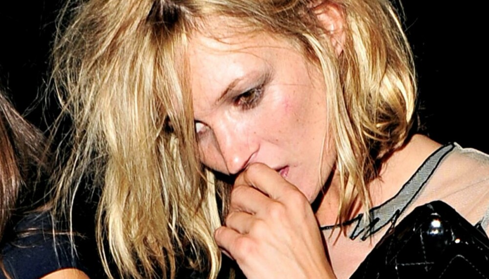 LEI SEG: Kate Moss skal ta bruddet med kjæresten Jamie Hince veldig tungt.