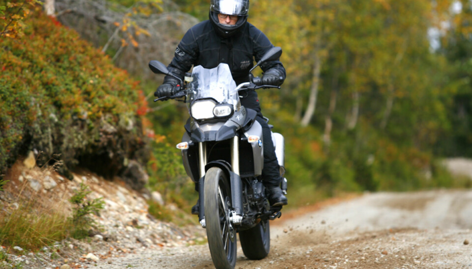 FINT DRIV: BMW F800 GS er en av årets grommeste nyheter i adventure-sektoren for dem som mener 1000 eller 1200 cc blir for mye.