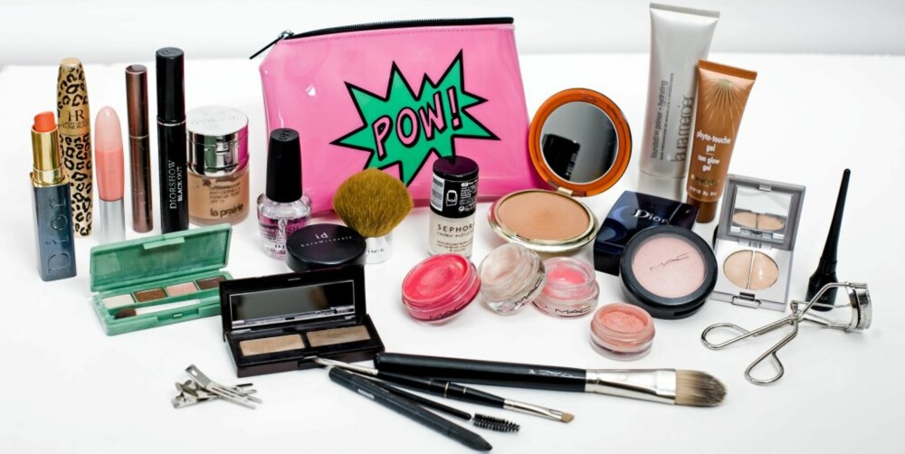KLASSISK: Hanneli er klassis i makeupstilen, men like å eksperimentere med klær. KLASSISK: Hanneli er klassis i makeupstilen, men like å eksperimentere med klær.