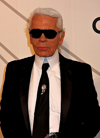 SAMARBEID: Karl Lagerfeld har samarbeidet med motehuset Chanel over lengre tid.