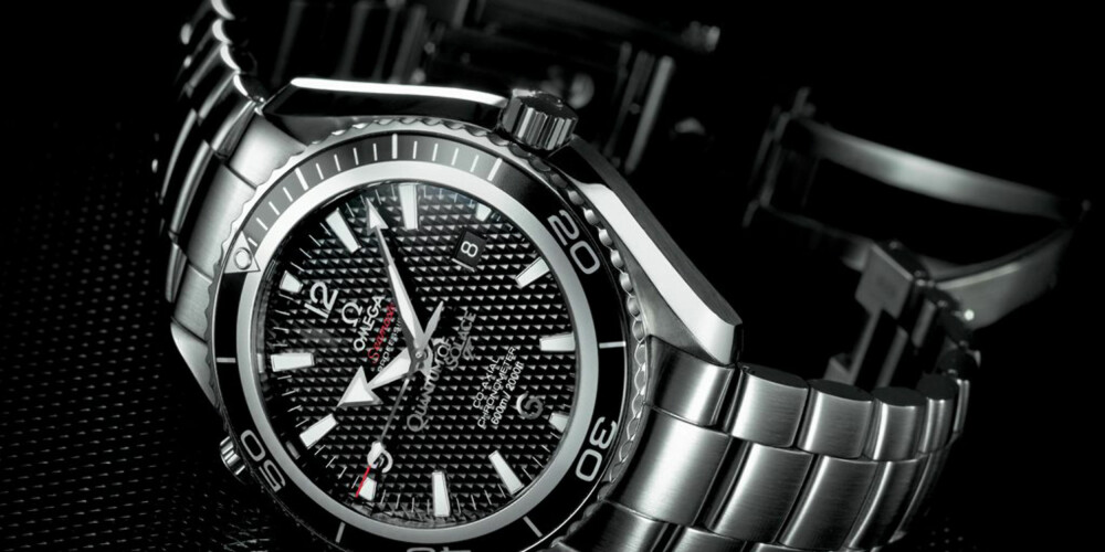 På kort tid har Omega gitt ut to James Bond klokker. Her er 600m versjonen av Seamaster Planet Ocean.