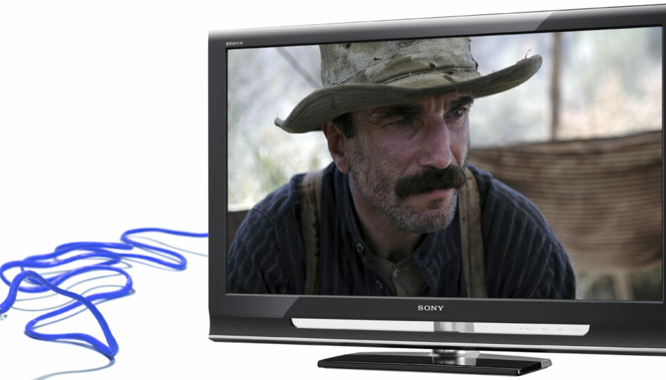 Ved hjelp av en nettverkskabel kan du koble Sony 46W4500 til nettet og se bilder og spille av musikk fra PC-en eller mobilen din.