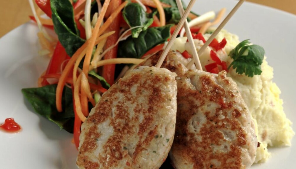 VIET-NAM-NAM: Dagens rett er seikaker med asiatisk smak servert med god potetpuré og råkostsalat.